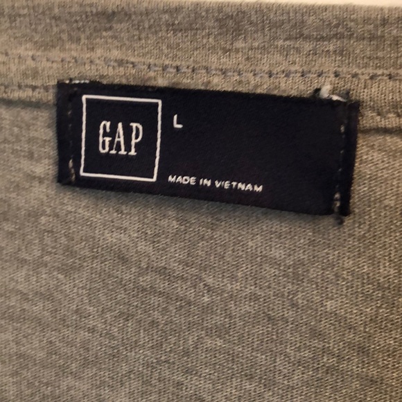 GAP mixed media tee - Picture 2 of 10